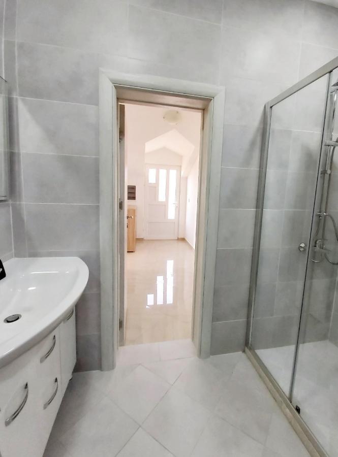 Viktor Apartment Herceg Novi Bagian luar foto