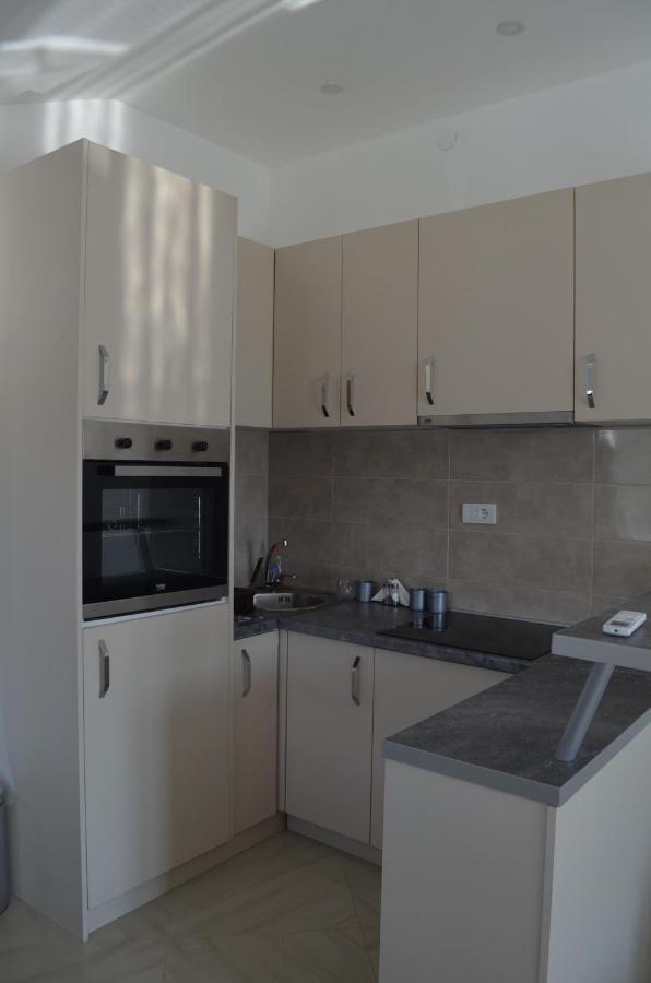 Viktor Apartment Herceg Novi Bagian luar foto