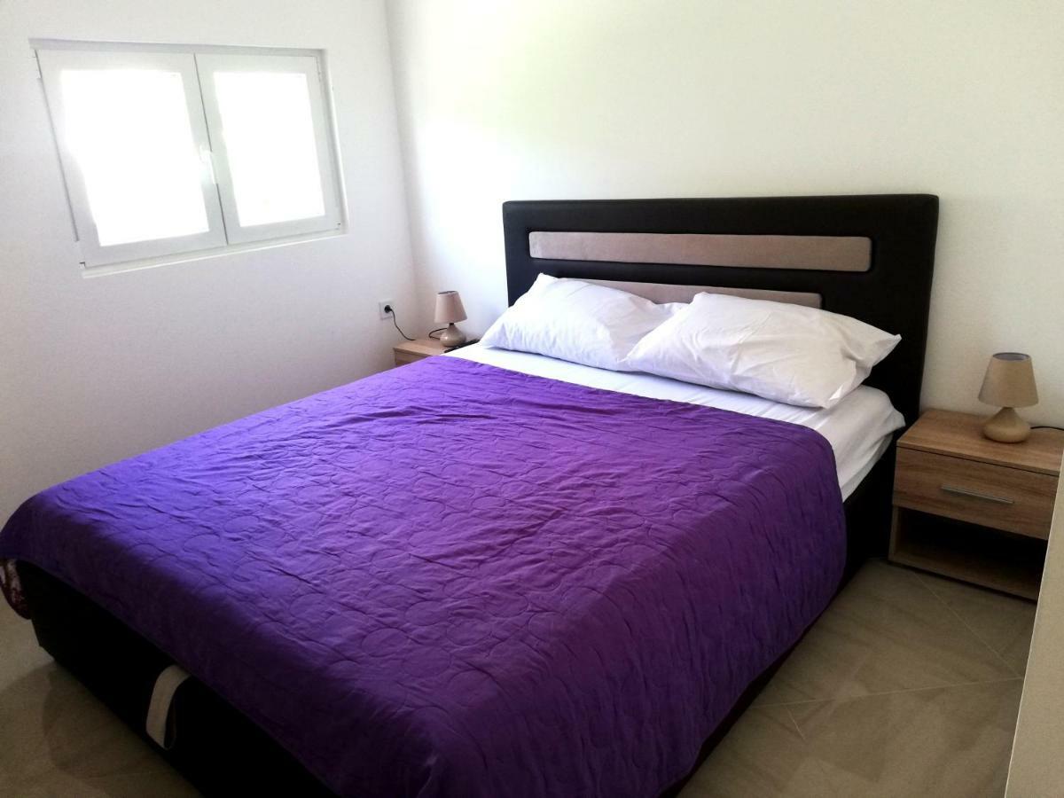 Viktor Apartment Herceg Novi Bagian luar foto